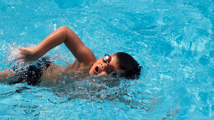 Does Swimming Help with Healthy Development in Kids?