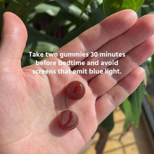 Cargar imagen en el visor de la galería, sleep_gummies_with_hand
